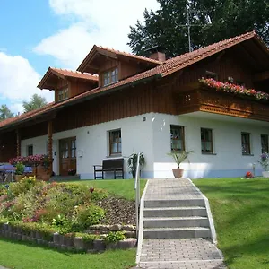 Cornelia Frisch Apartment Sankt Oswald-Riedlhuette